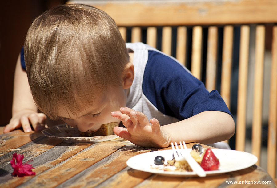 Let him eat cake…. Kid party photography (Seattle Child Portrait Photography).